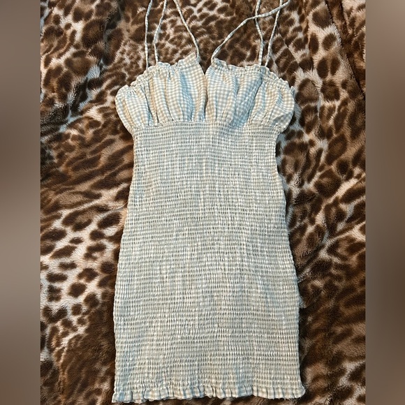 Elegant Green Strappy Dress - Picture 1 of 9